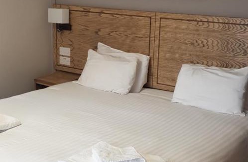 Cullompton Hotel | Waterloo Cross, Devon by Marston's Inns
