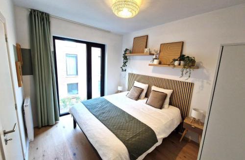 Waterloo Apartment | Waterloo Downtown Park