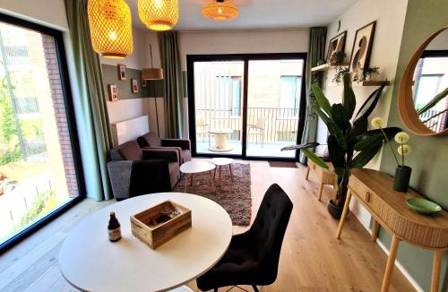 Waterloo Apartment | Waterloo Downtown Park