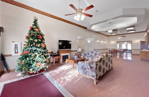 Waterloo Apartment | Waterloo Suites Queen 1