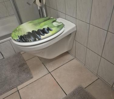 Erzhausen Apartment | Waterloo Sunset Hotel