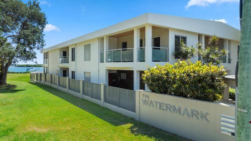 Yamba Apartment | Watermark 5
