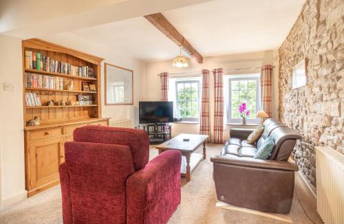 Leyburn House | Waters Edge Apartment The Mill