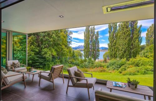 Wanaka House | Waters Edge by Sotheby's Luxury Rental Homes
