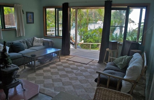 Mangonui House | Waters Edge Mill Bay
