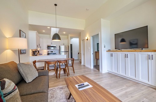 Ucluelet Hotel | Waters Edge Shoreside Suites