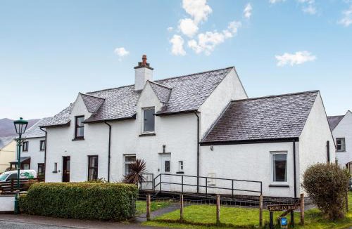 Kyleakin House | Waterside Cottage