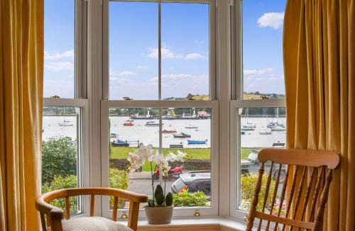 Saltash House | Waterside Cottage