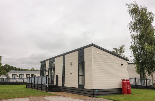 Tewitfield Cottage | Waterside Lodge