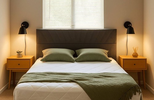 Reston Bed & Breakfast | Waterside - Unit 24 Reston