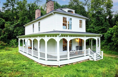 Harrods Creek House | Waterside Views, Ideal Location, Lou/Prospect
