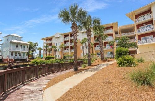 Waterside Village Apartment | Waterside Village Condo 302 by Pristine Properties Vacation Rentals