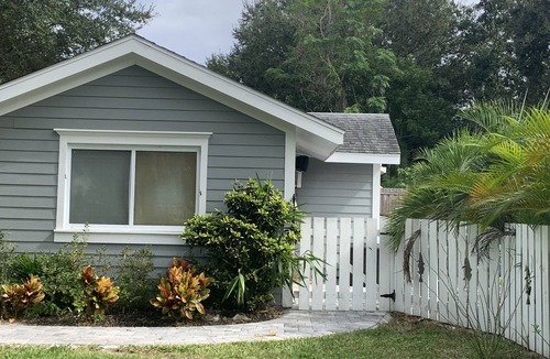 West Bradenton House | Waterslide & Pool * Wimpy’s Whereabouts!*