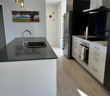 Cable Bay House | Waterview House