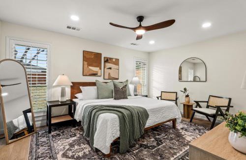 Richardson House | Waterview Residence 4 BD 2 Kings Fire Pit