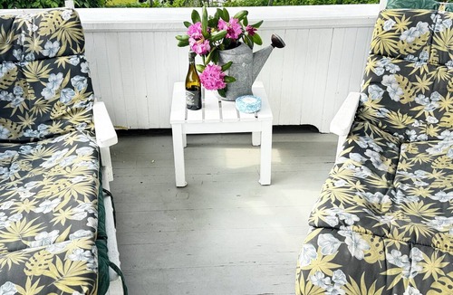 Buzzards Bay Cottage | Waterview/Sandy Beach! Wonderful 4-bedroom cottage in charming Onset.