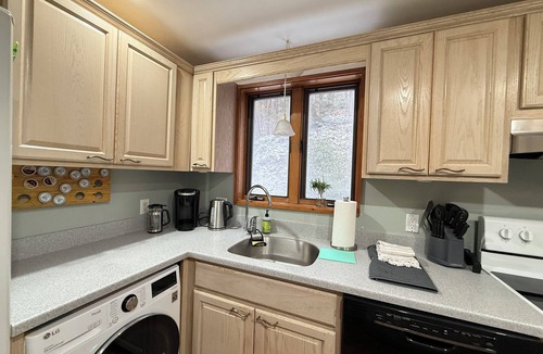 Campton Ski Chalet | Waterville Estate chalet perfect for relaxing stays Access to Pool, Hot Tub, Gym