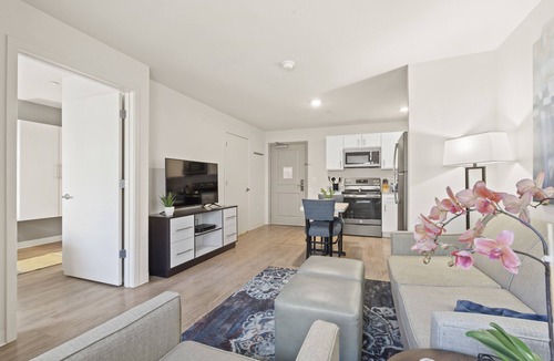 Overland Park Apartment | WaterWalk Extended Stay by Wyndham Kansas City - Overland Pk