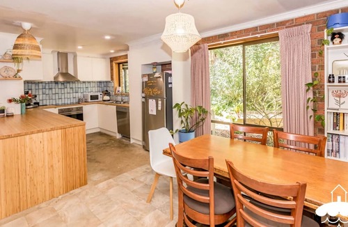 Sandy Point House | Wattle Haven Stay 3 Pay 2 Winter Special
