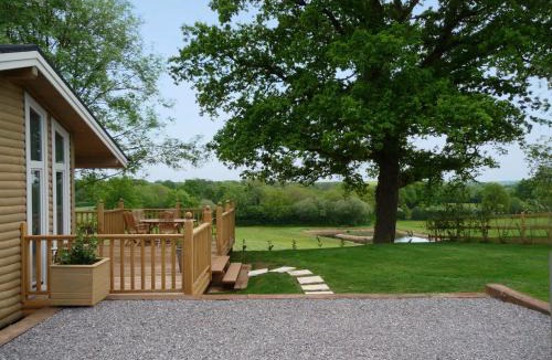 Tiverton House | Wattles-E4527