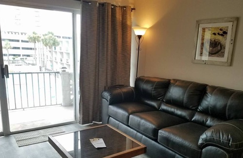 Myrtle Beach Condo | Wave Rider Resort - 1 bedroom - Unit 354
