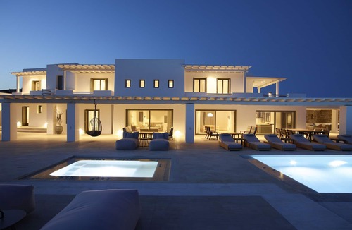 Xilokeratidi House | Wave17 Spacious,Luxurious,Contemporary, swimming pools,Gym,Spa,Sea View.