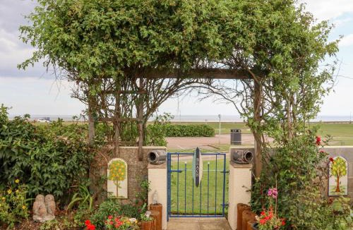 Hornsea House | Wavecrest