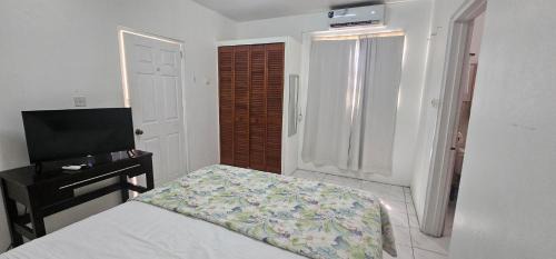 The Lime Hotel | Wavecrest Suites