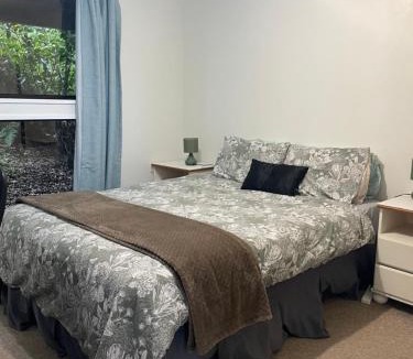 Dunedin House | Waverley Comfort