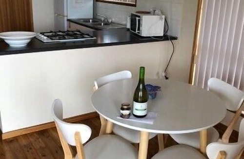 Duncan Cottage | Waves and Wildlife
