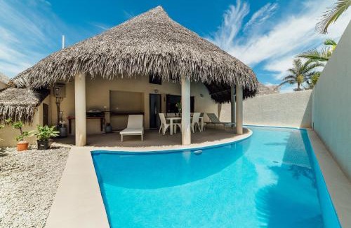 Port Vila Villa | Waves at Surfside