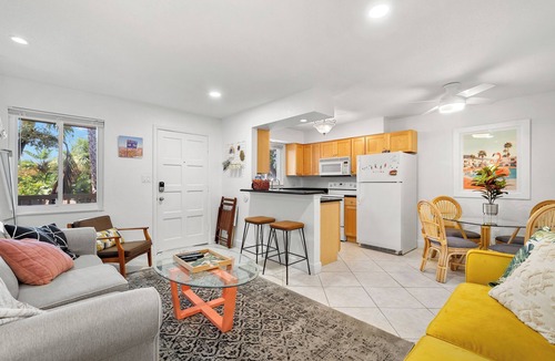 St. Pete Beach Condo | Waves by Distinctive Beach Rentals