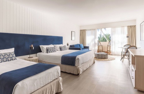 Byron Bay Hotel | Waves Byron Bay