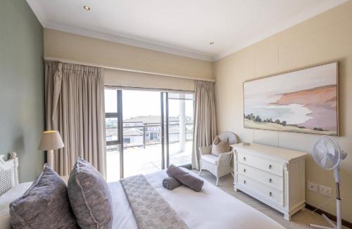 Big Bay Apartment | Waves Edge