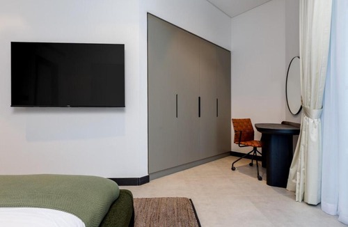 Business Bay Apartment | Waves - Elegant Waterfront Living in Dubai's Business Bay