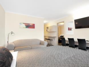 Warrnambool Hotel | Waves on Banyan formerly Comfort Inn International