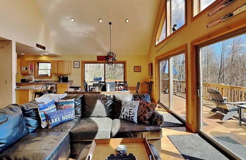 McHenry House | Waves, Waffles & Wifi by Taylor Made Deep Creek