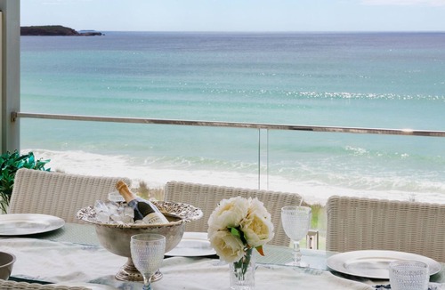Warilla House | Waves @ Warilla Beach