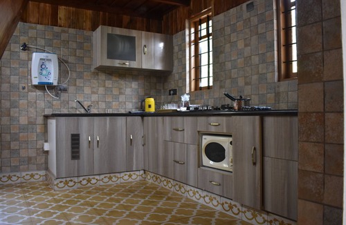 Mananthavady House | Wayanad Homestay in a serene location entire first floor of a Villa with privacy