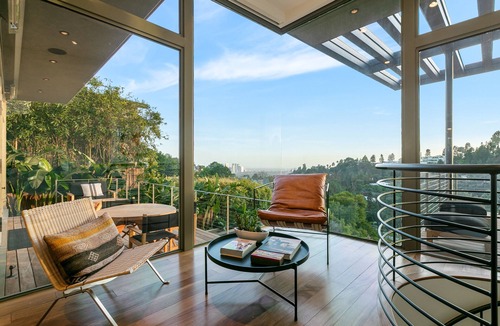 Beverly Hills Villa | Waynecrest - A True Gem of Architectural Quality in Beverly Hills