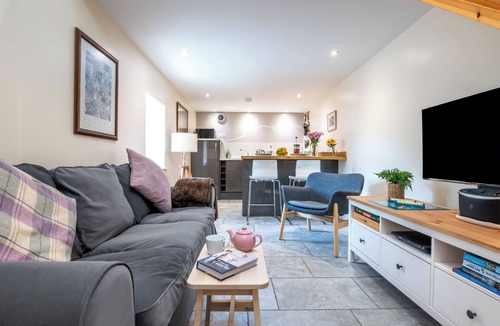 Drumnadrochit House | Wayside Bothy by Interhome