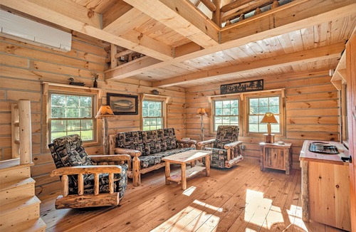 East Leroy Cabin | We Invite You To Hyde Away From It All.