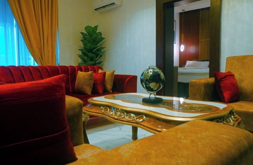 Garaku Hotel | Wealth's Khort Apartment
