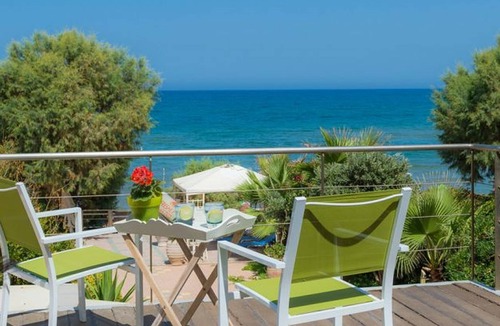 Kato Stalos Apartment | WEBNODE GRAND SUITE,a beachfront paradise!