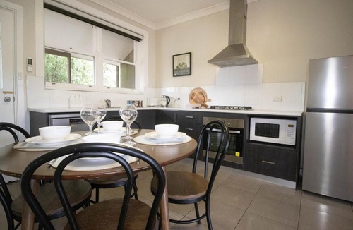 Lake Wendouree Apartment | Webster Hideaway