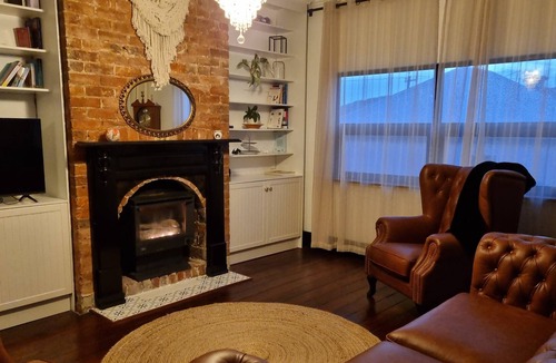 Mount Clarence Cottage | Wee Gem cottage