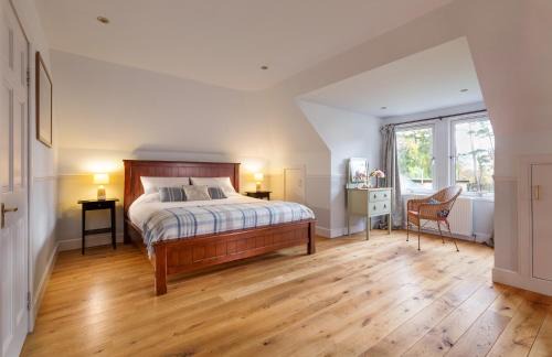Newtonmore House | Wee Wilds