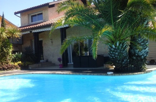 Biscarrosse House | WEEK 30 SPECIAL OFFER: CHARMING HOUSE IN BISCARROSSE WITH POOL AND GARDEN