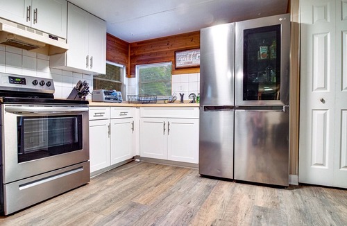 Weeki Wachee Gardens House | Weeki Wachee Fish Camp-Waterfront