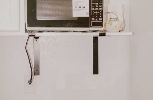 Spring Hill Apartment | Weeki Whisper Guest House